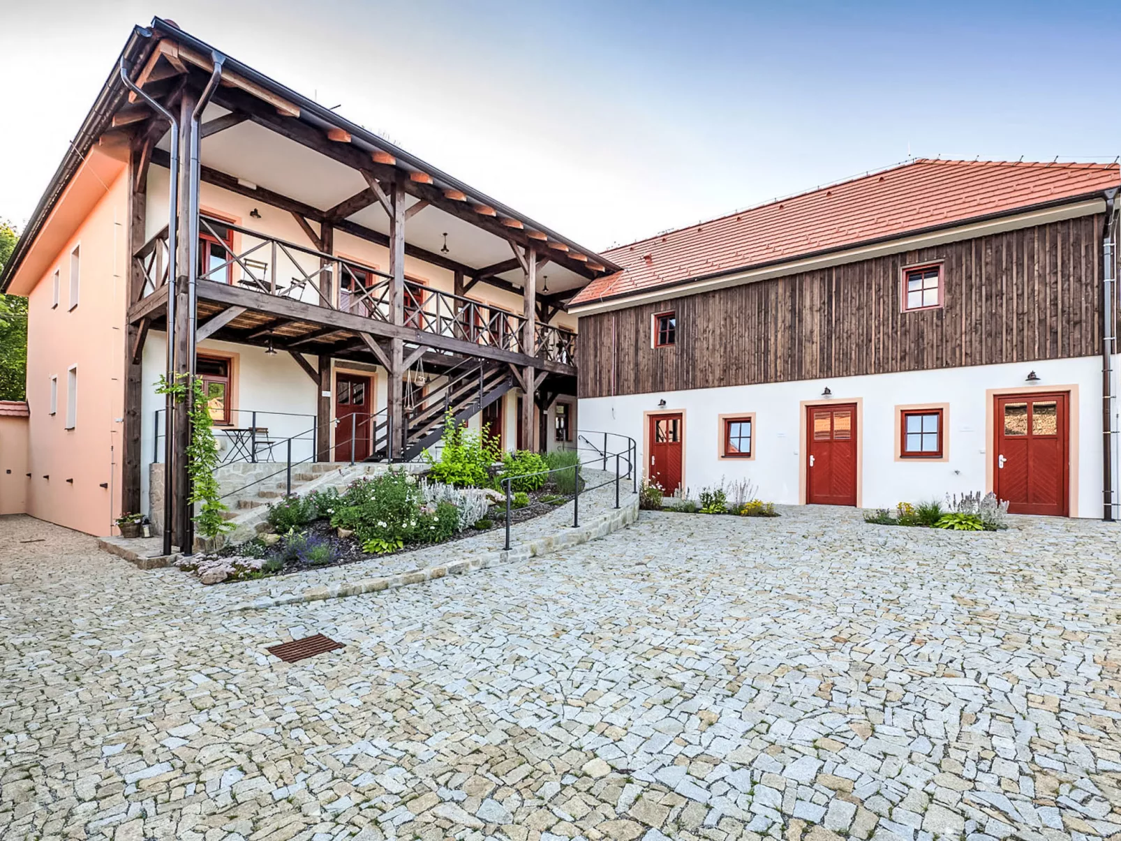 Zvonková-Outside