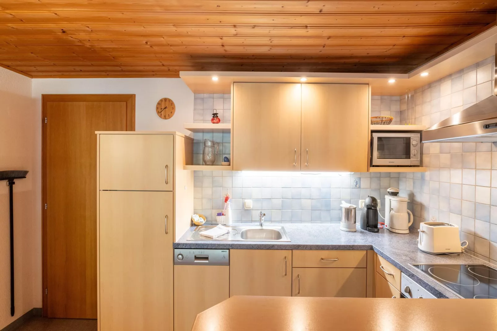 Apartment 2-4/3-Kitchen