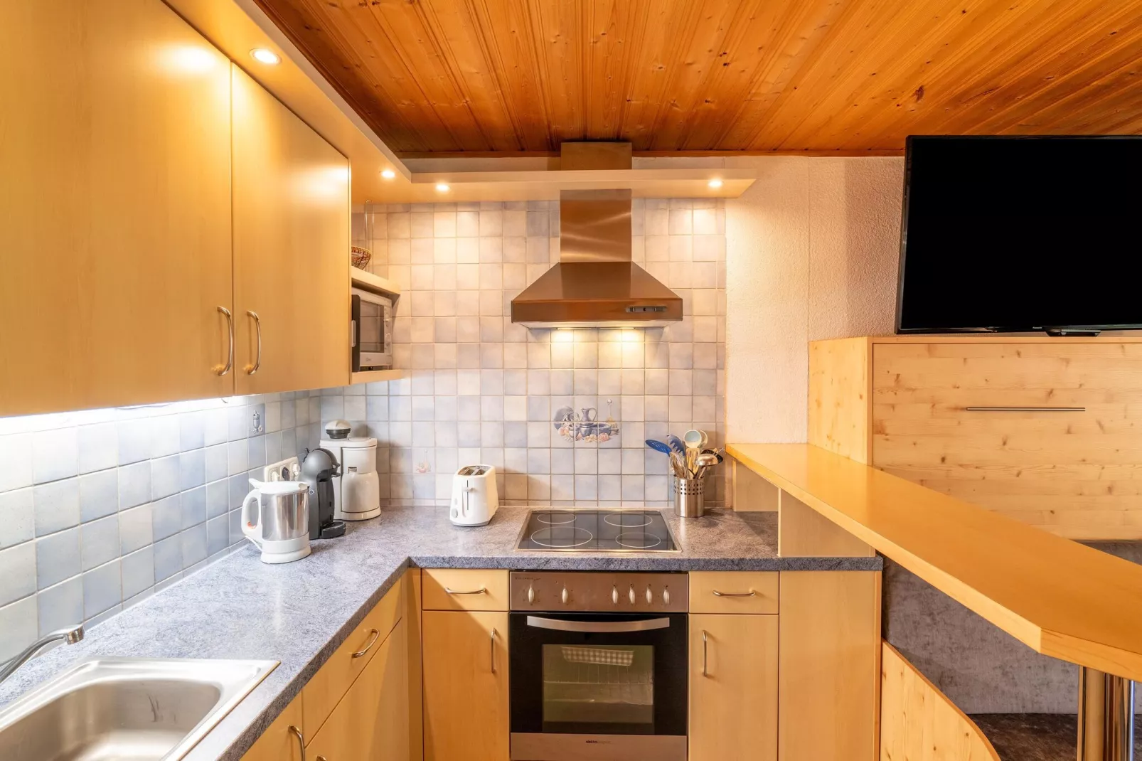 Apartment 2-4/3-Kitchen