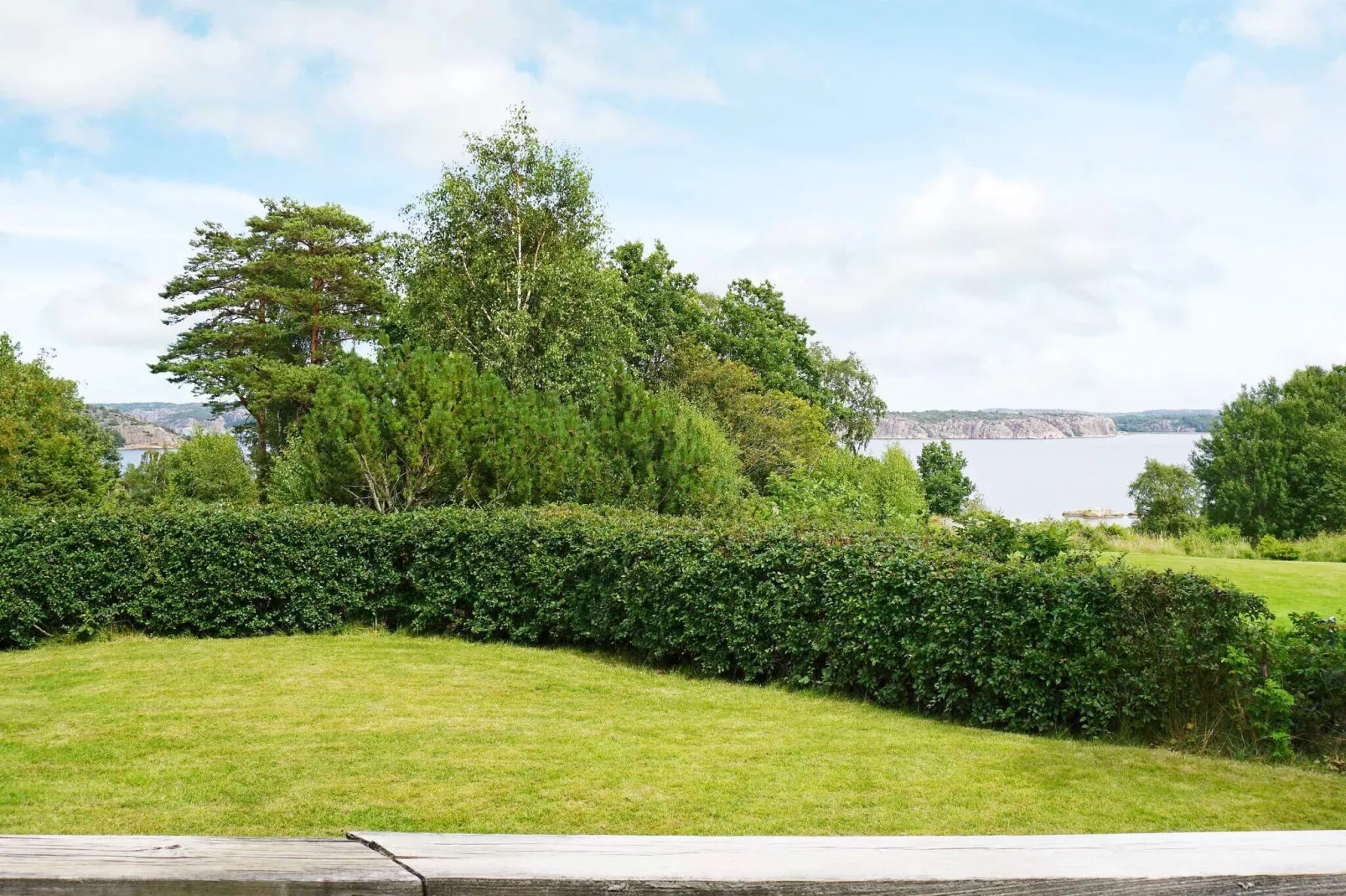 6 person holiday home in KUNGSHAMN