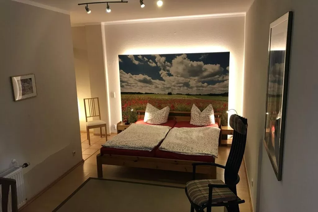 259162-Bedroom