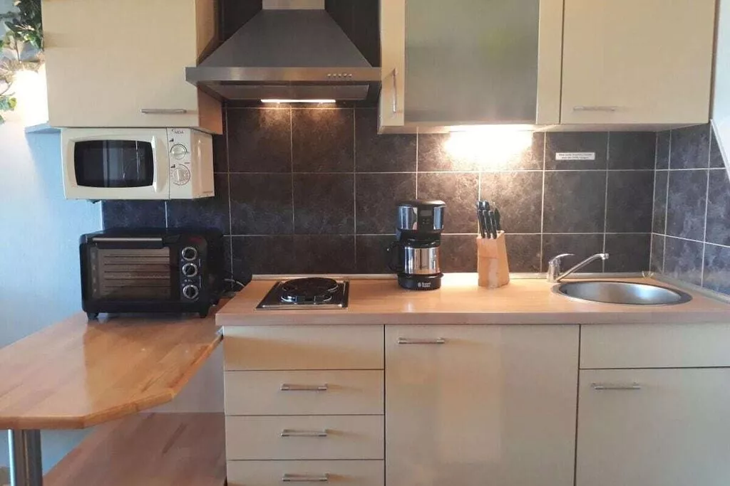 113419-Kitchen
