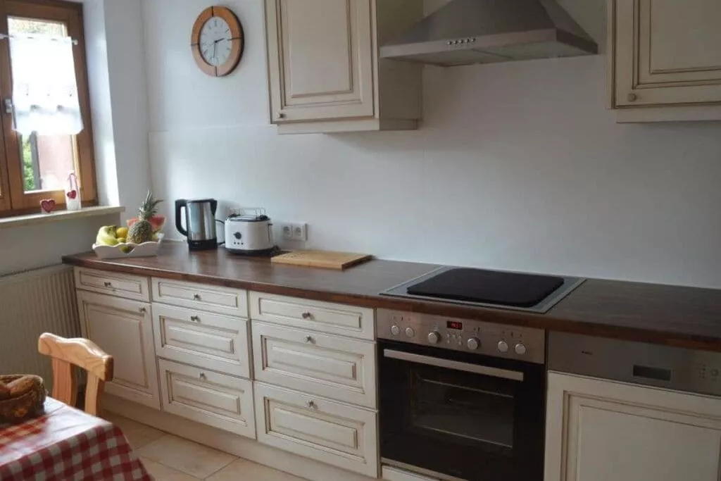 207749-Kitchen