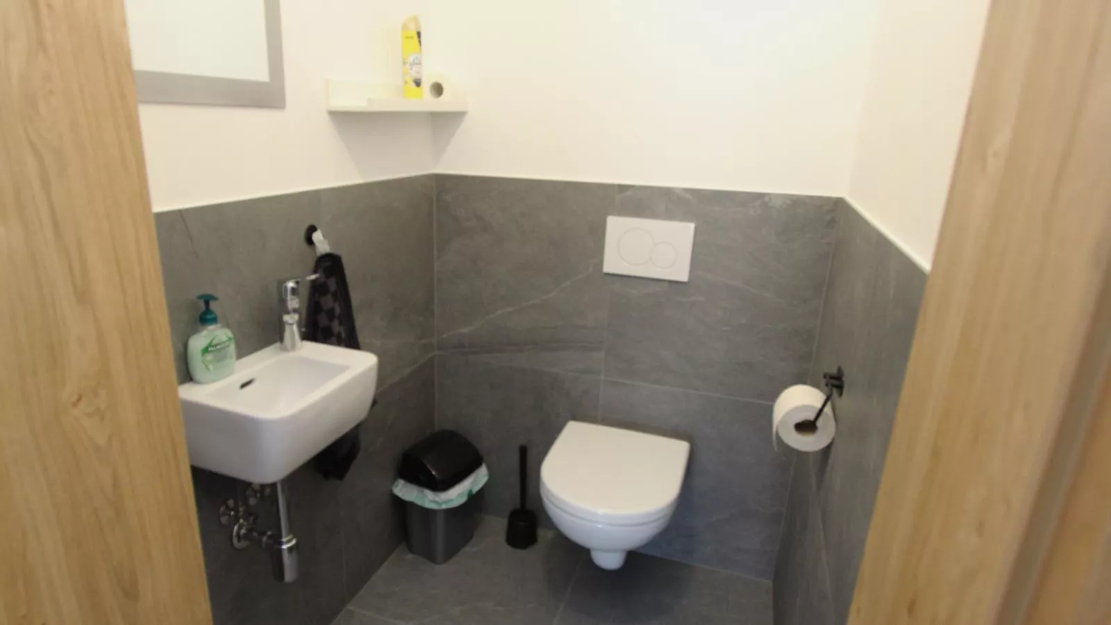 Grebenzen Lodge 53-Bathroom