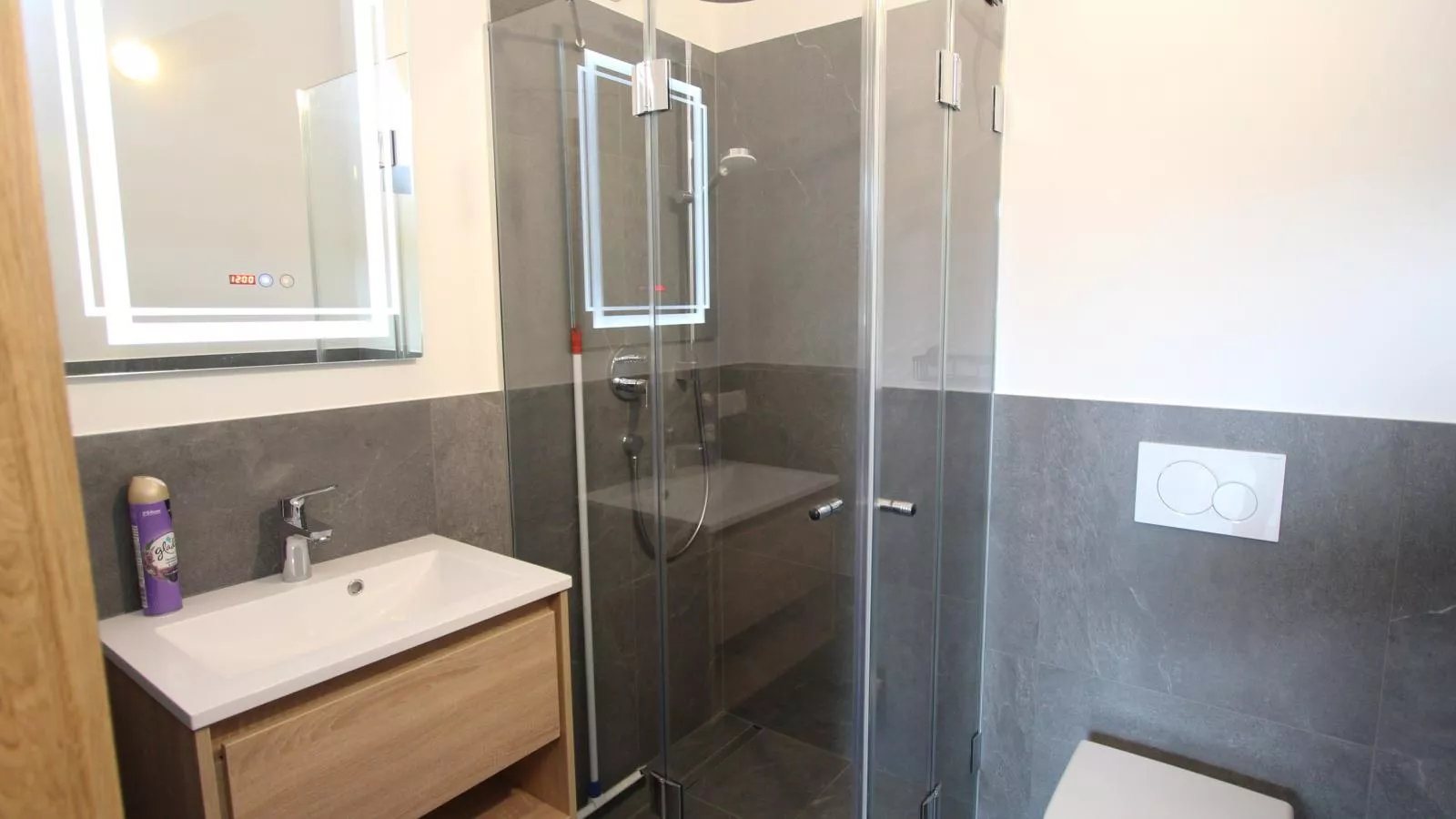 Grebenzen Lodge 53-Bathroom