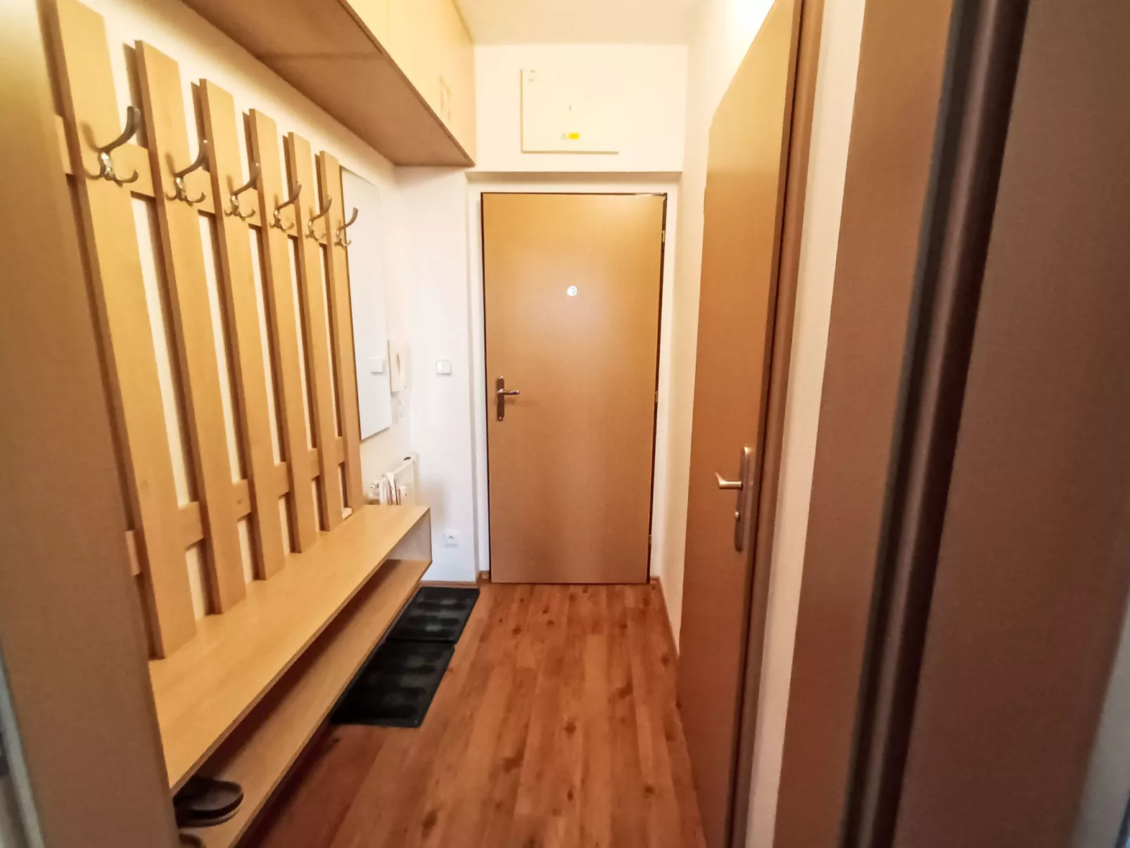 Horní Rokytnice-Inside