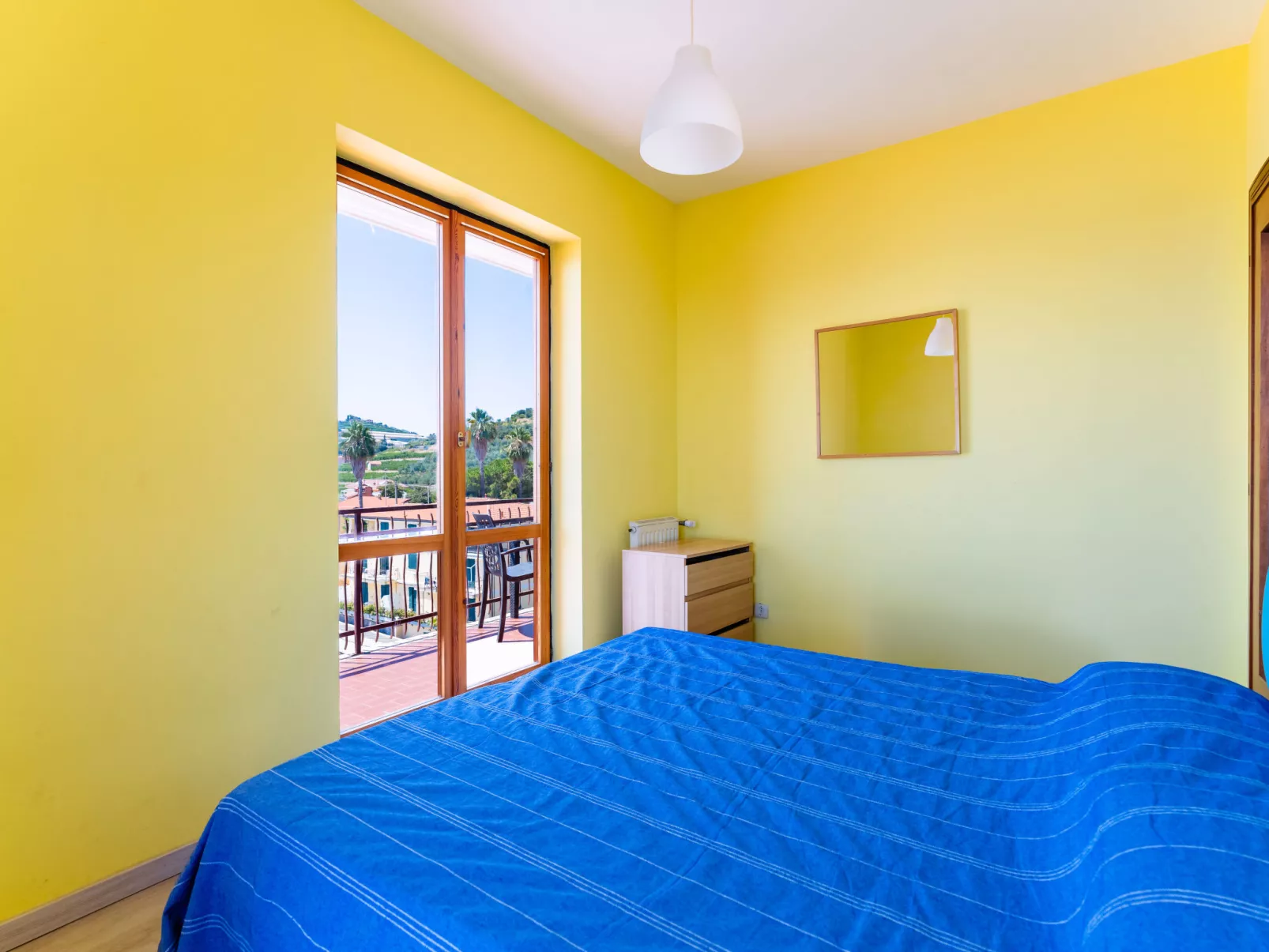 Sunny Home-Inside