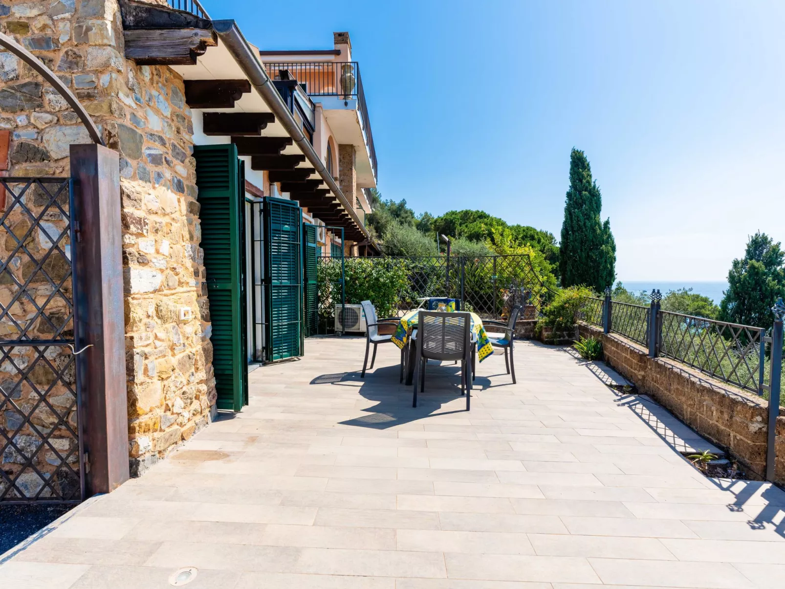 Terrazzo Panoramica-Outside