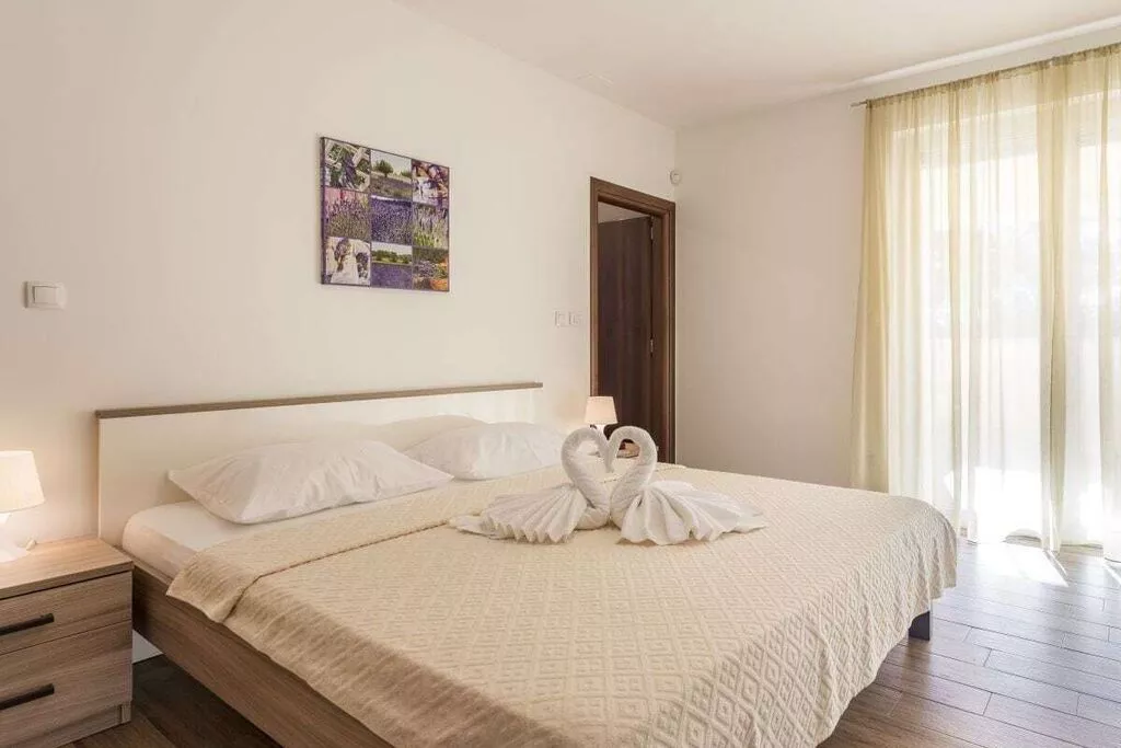 166266-Bedroom