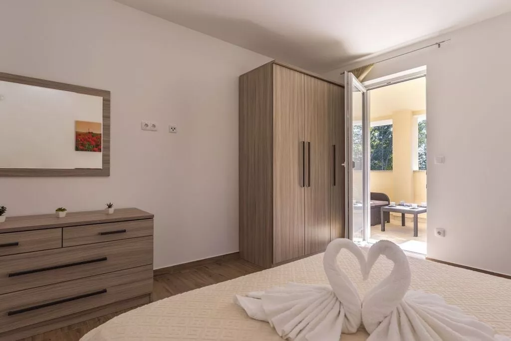 166266-Bedroom