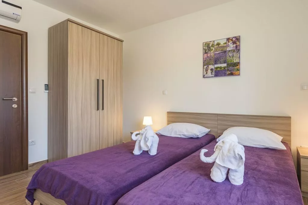 166266-Bedroom
