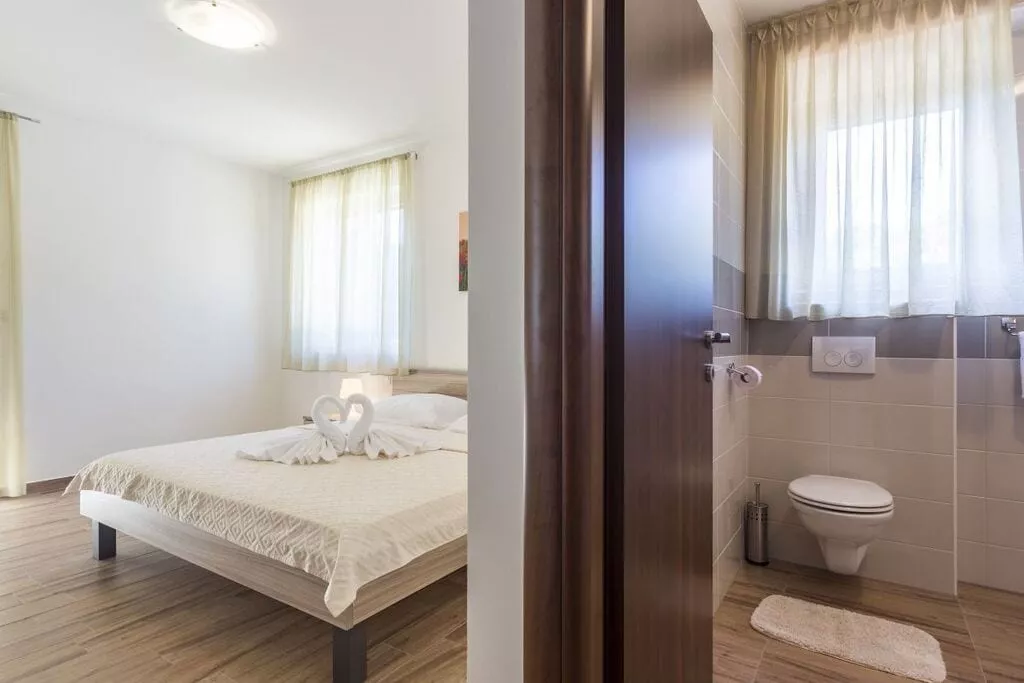 166266-Bedroom