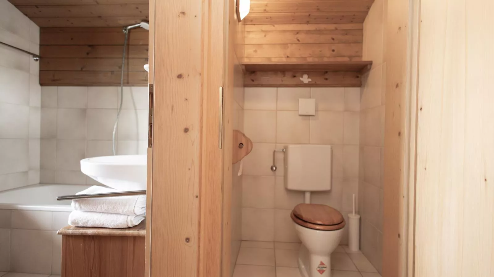 Müller Nr 2-Bathroom
