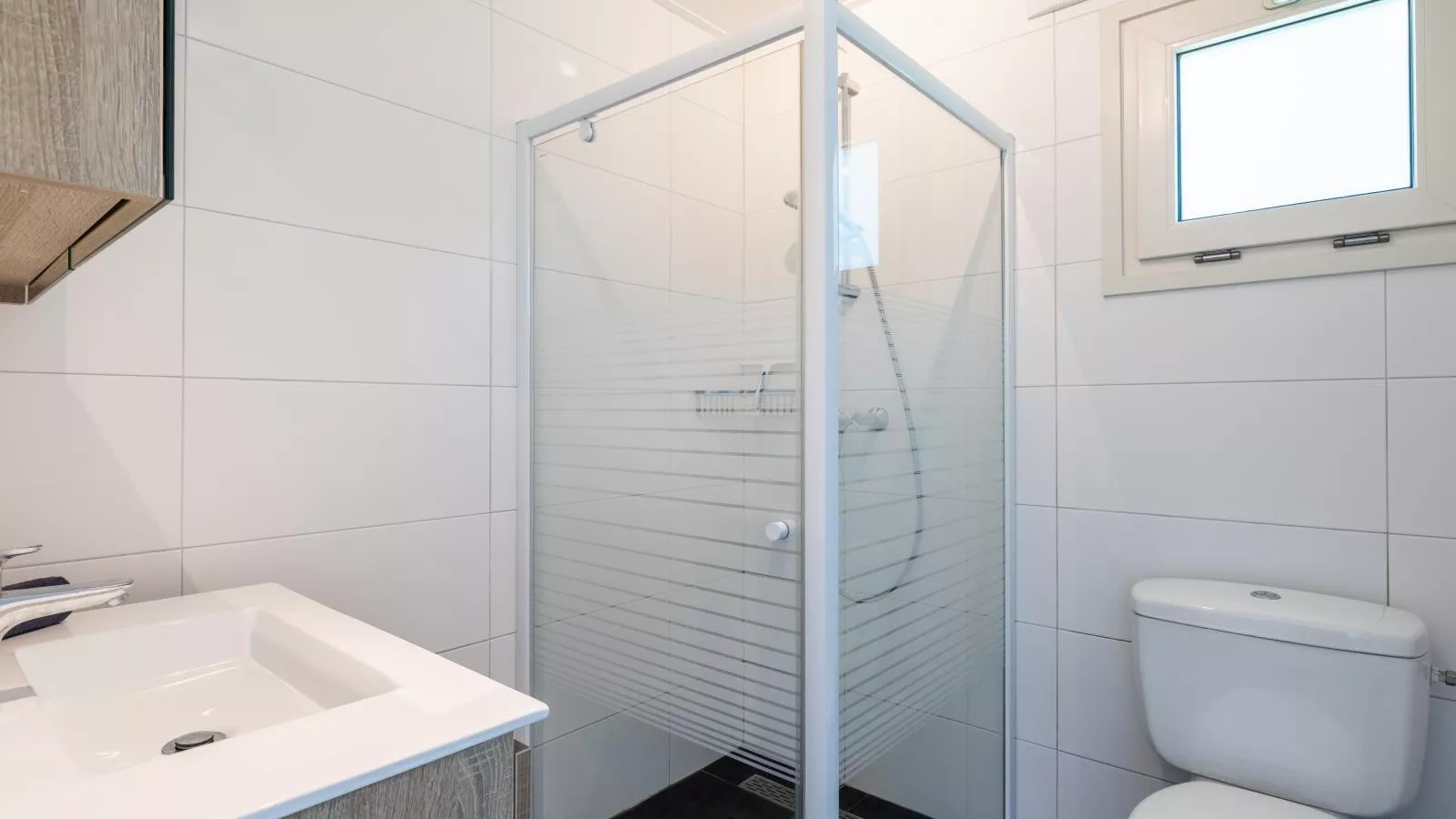 Dubbel Pret-Bathroom