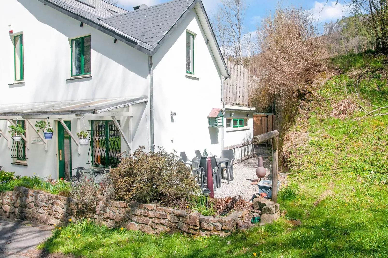 Superbe habitation pour 4 adultes-Exterior summer