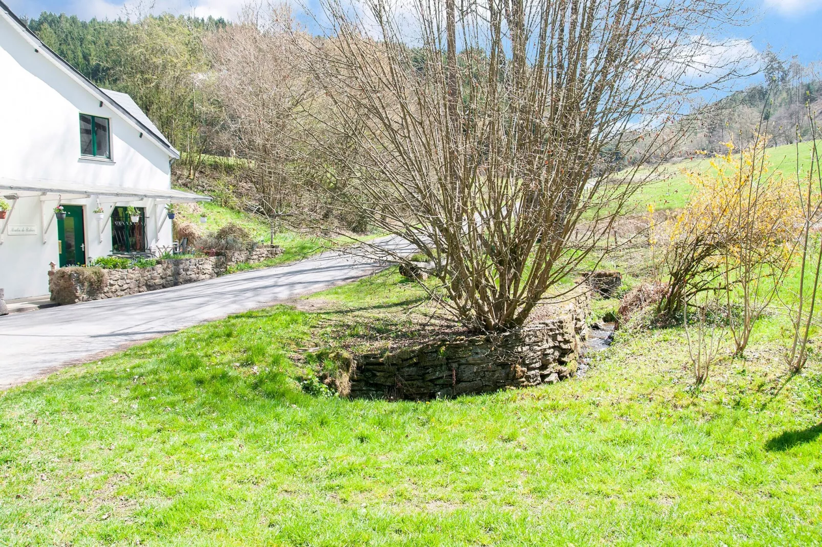 Superbe habitation pour 4 adultes-Gardens summer