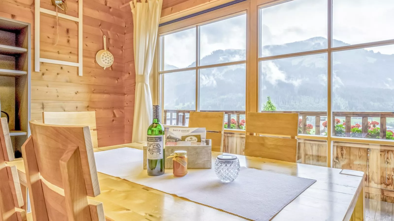 In Skiliftnähe-Dining room