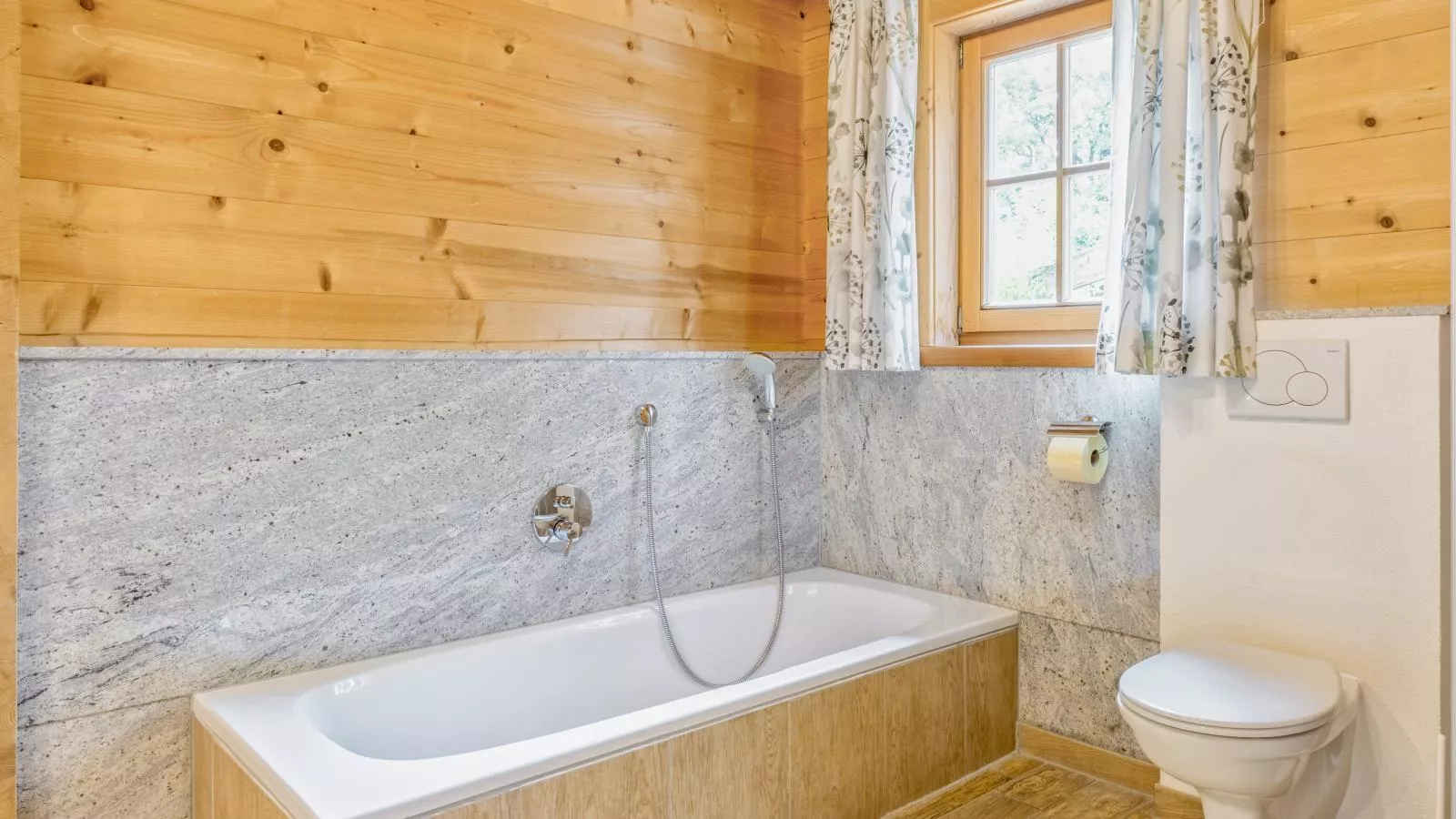 Mit Dampfbad-Bathroom