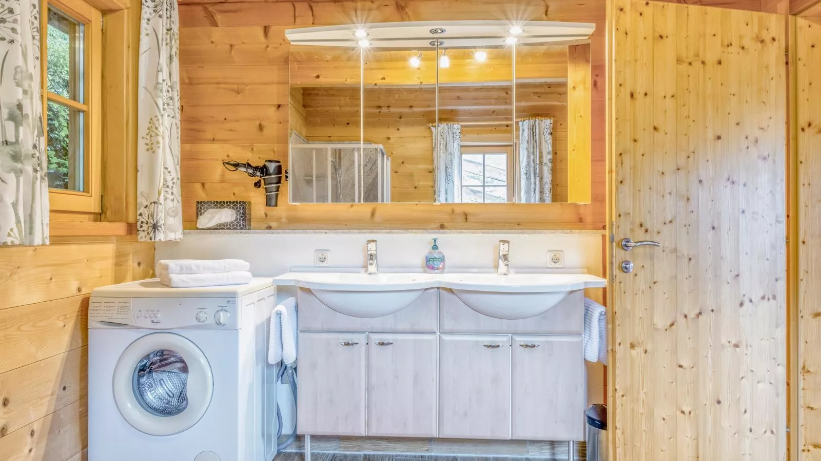 Idylle am Waldrand-Bathroom
