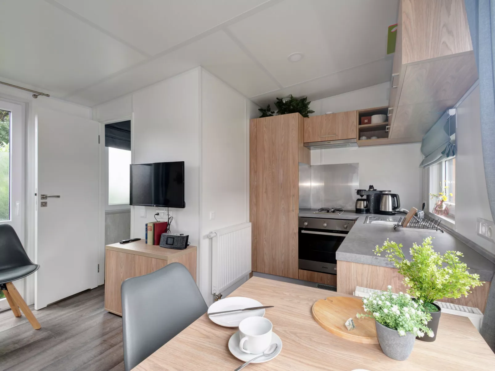 Tiny Haus Central-Inside