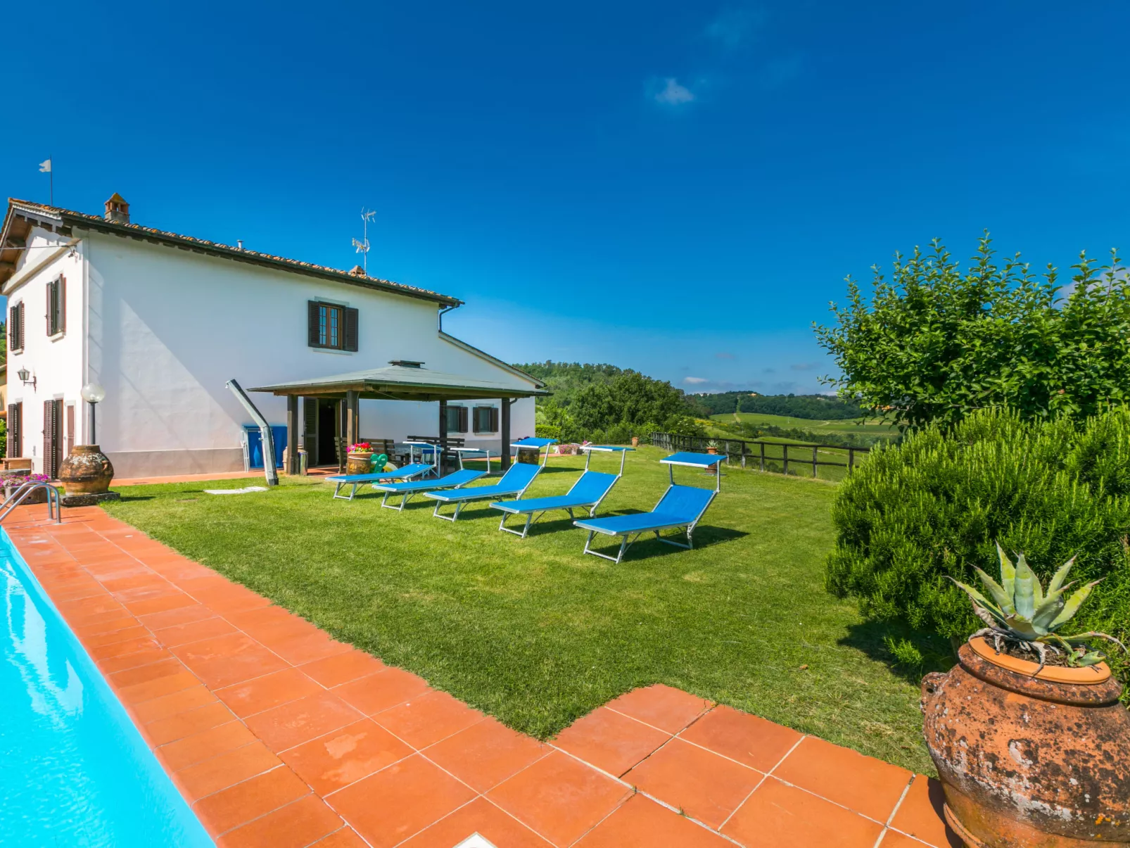 Il Poggetto-Outside