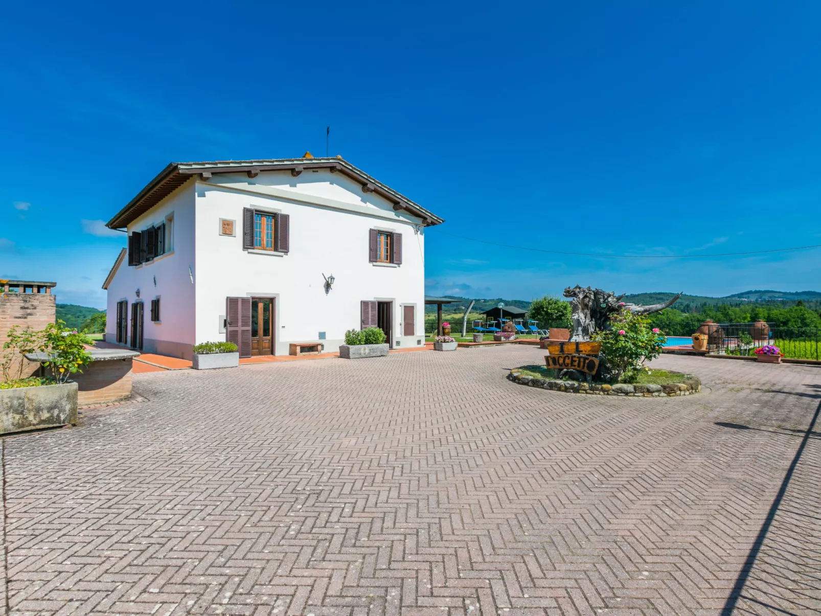 Il Poggetto-Outside