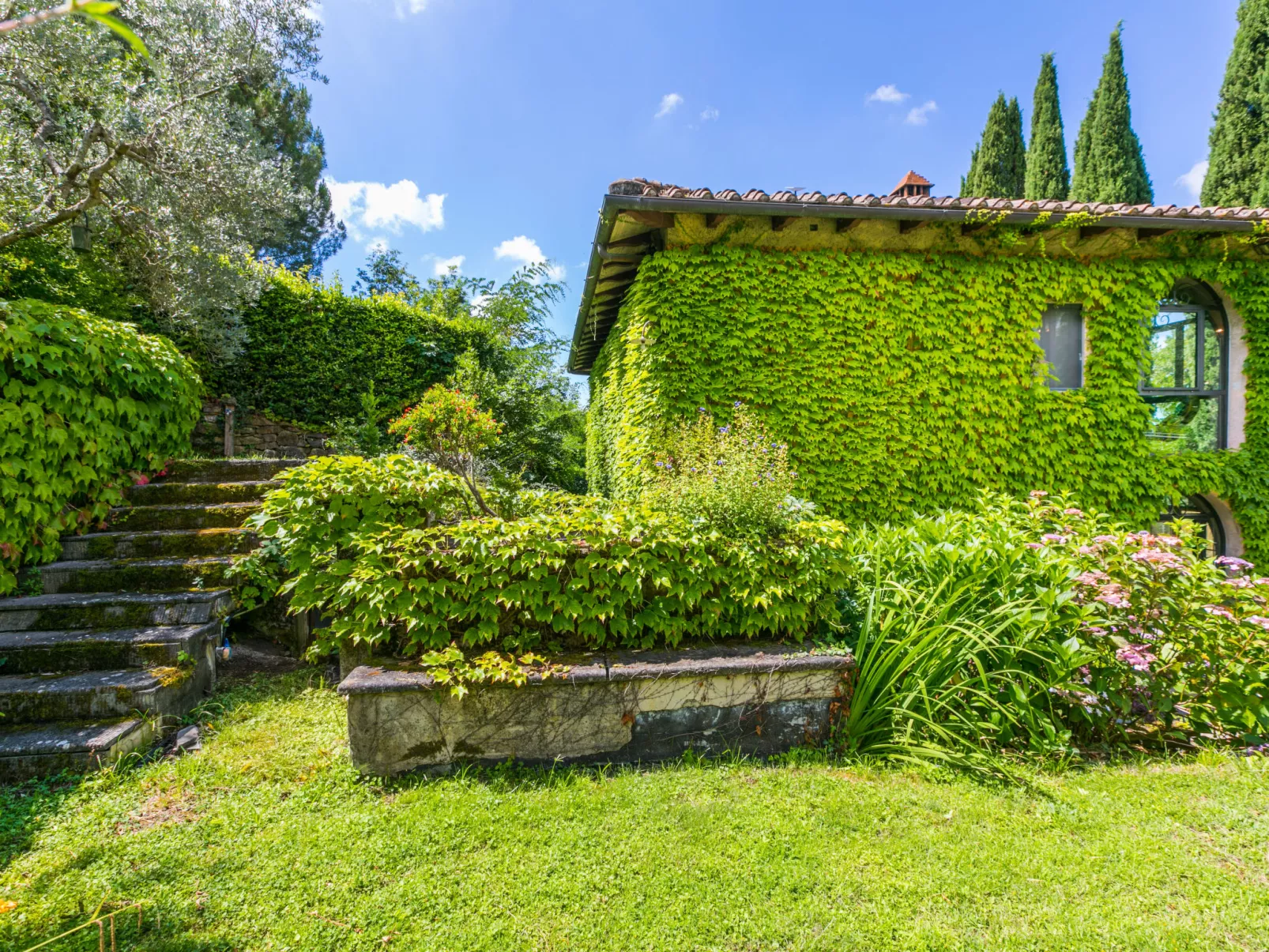 Villa Vittoria-Outside