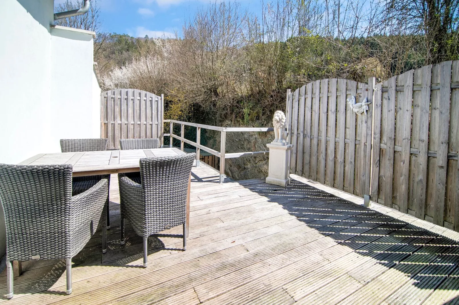 Superbe habitation pour 4 adultes-Terrace balcony