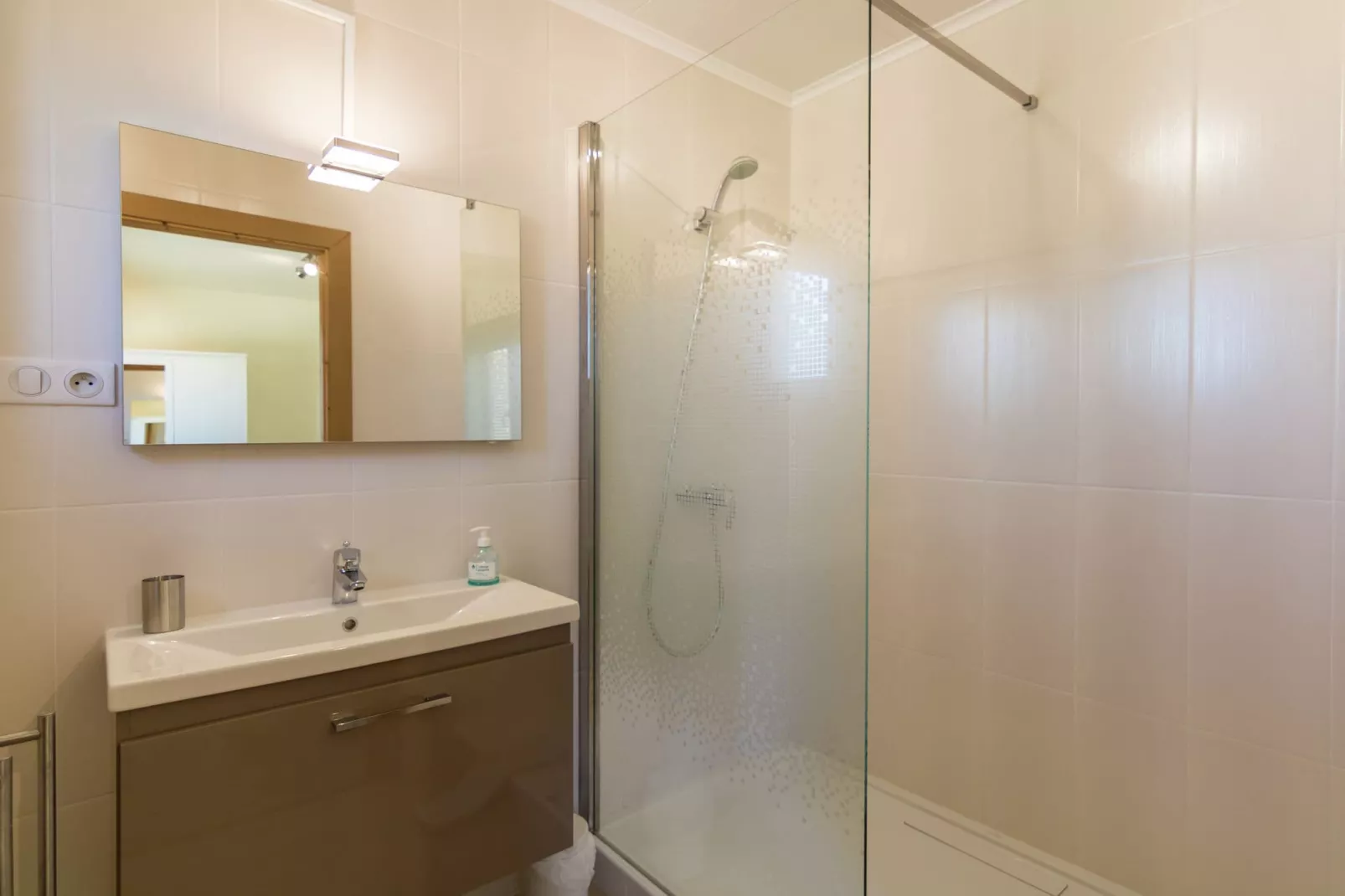 Villa Montignac-Bathroom