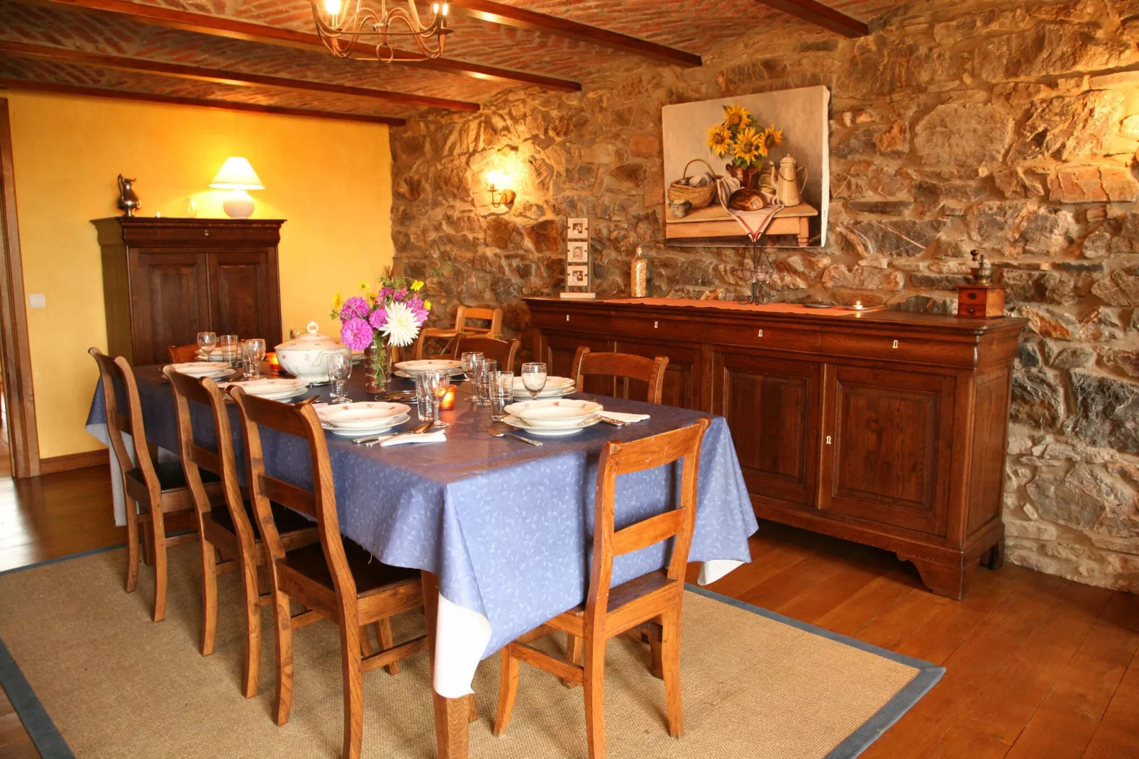 Clos Simon d Exbomont-Dining room