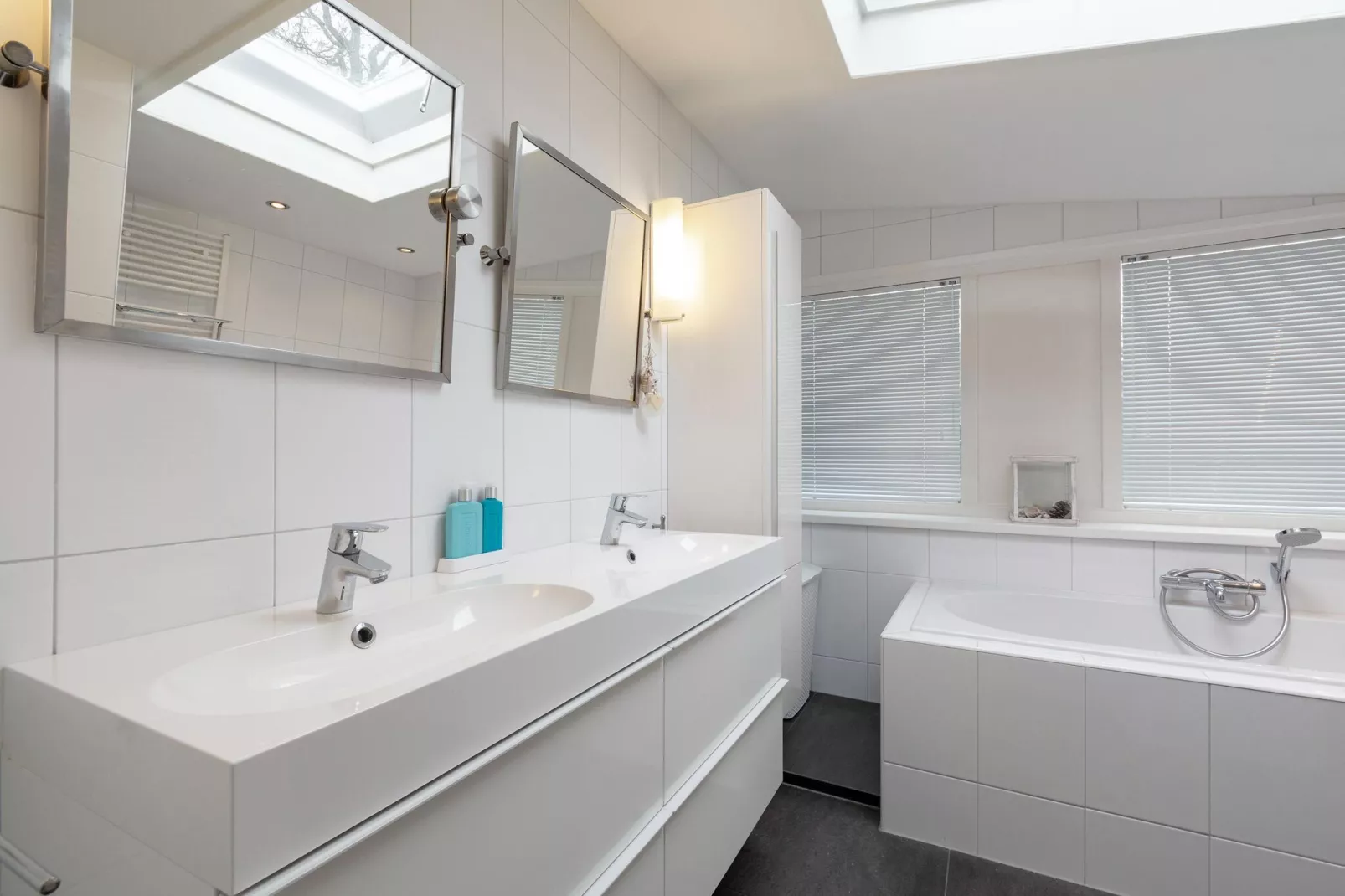 Duinland 68-Bathroom