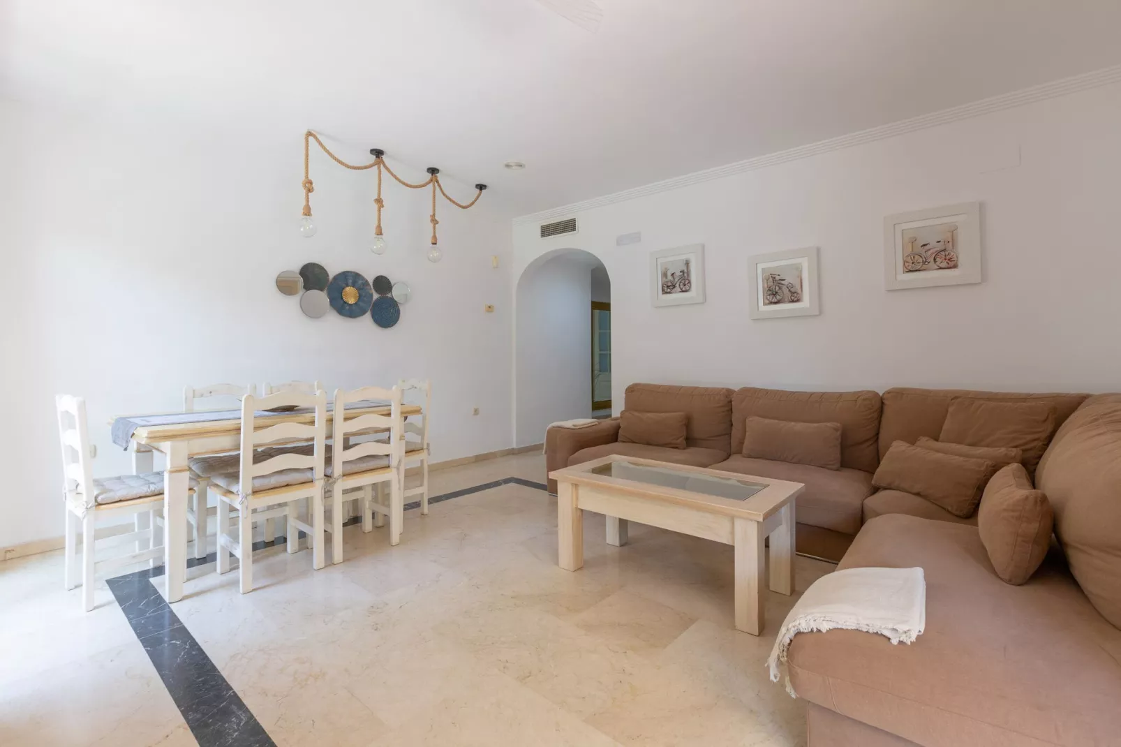 Mar Bella-Living room