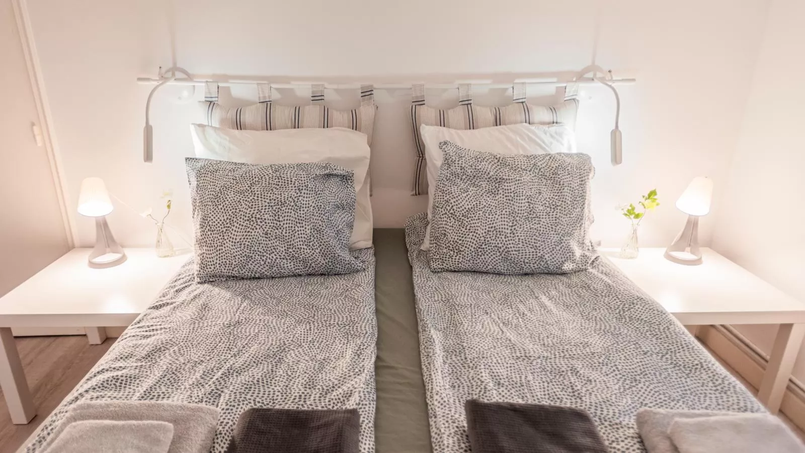 La Maison sur la Colline-Bedroom