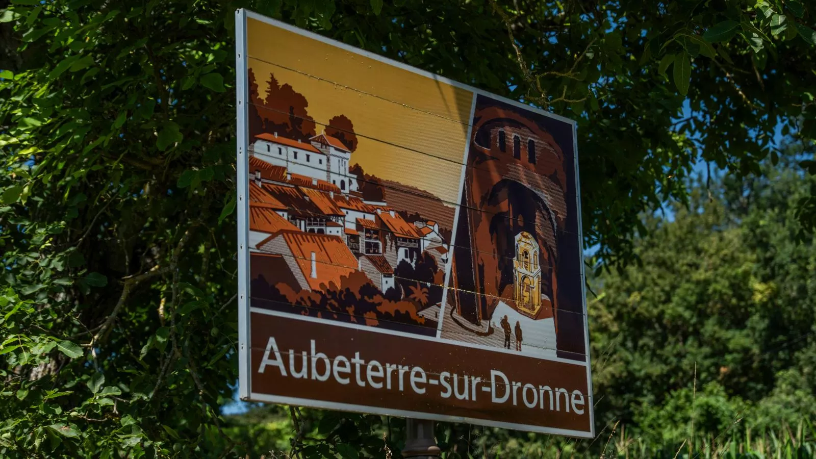 La Maison sur la Colline-Areas summer 5km