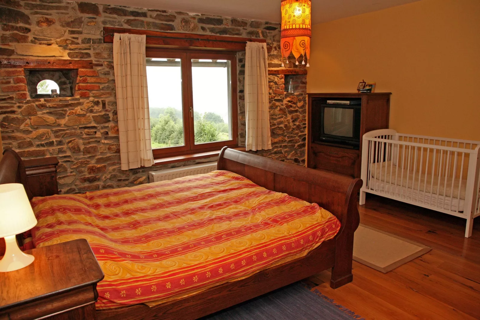Clos Simon d Exbomont-Bedroom