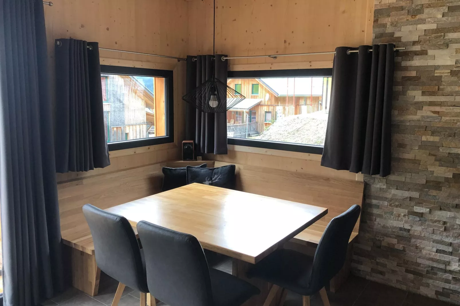 Almdorf Hohentauern 53-Dining room