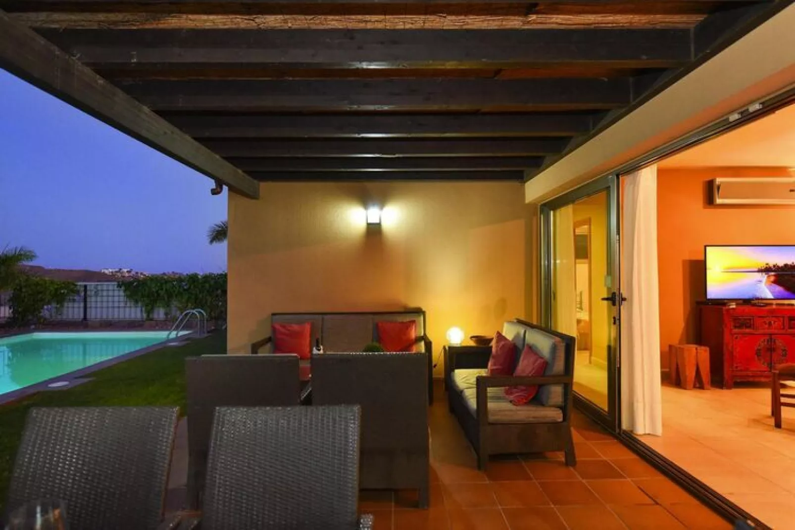 Par 4 Villa 18-Terrace