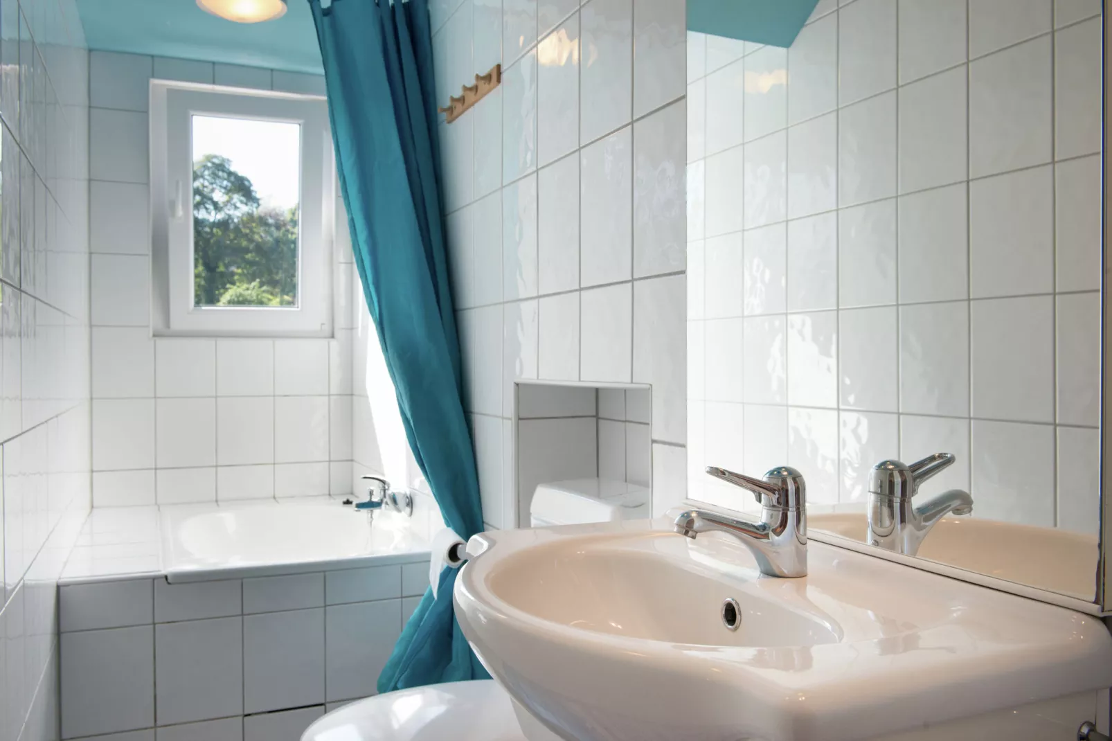 Les Bastinettes-Bathroom