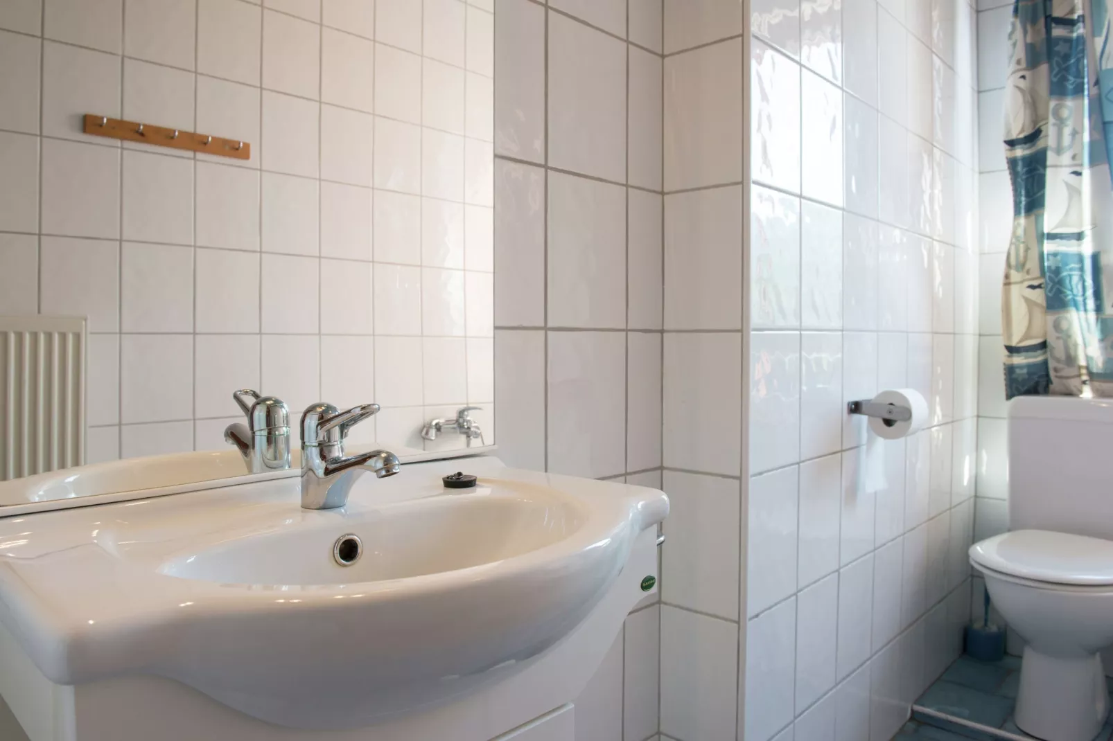 Les Bastinettes-Bathroom