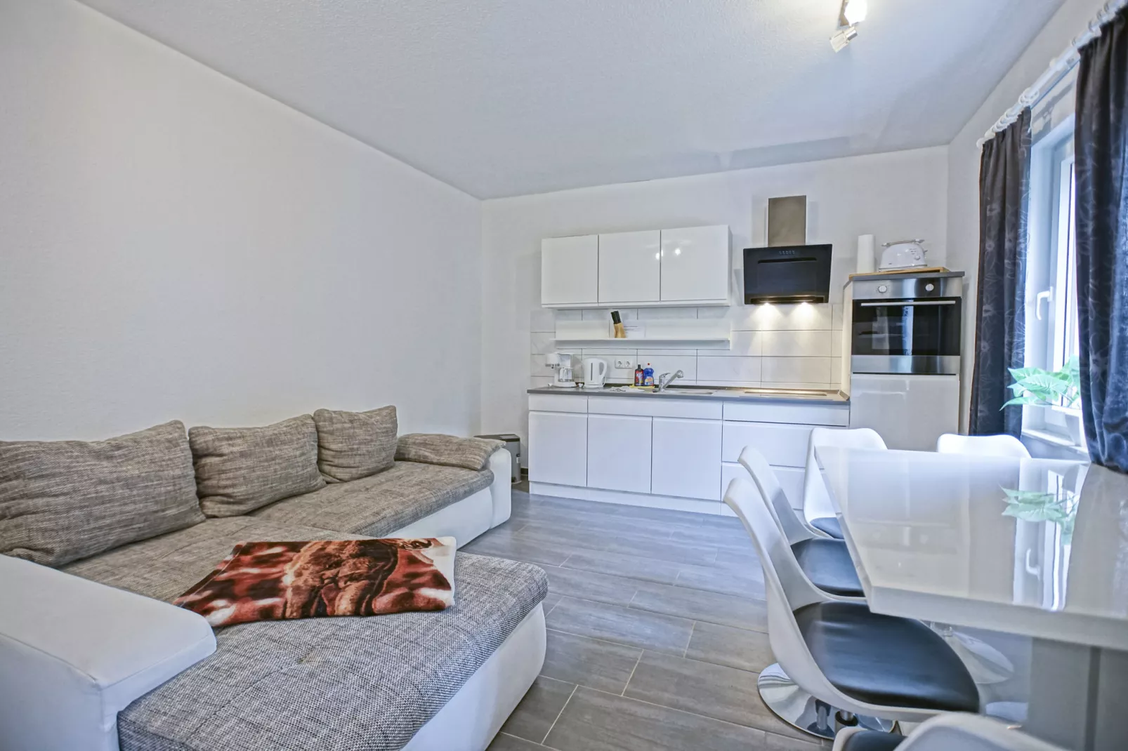 Ferienhaus mit Kamin-Living room