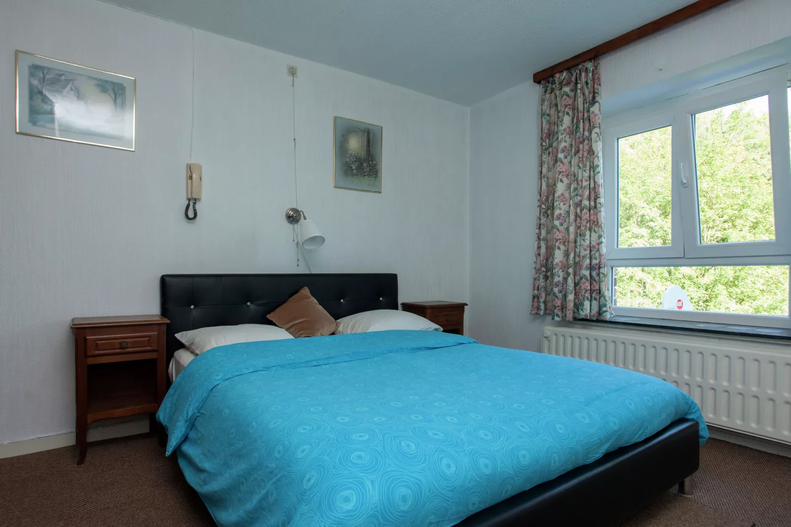 Aux 3 Canards-Bedroom