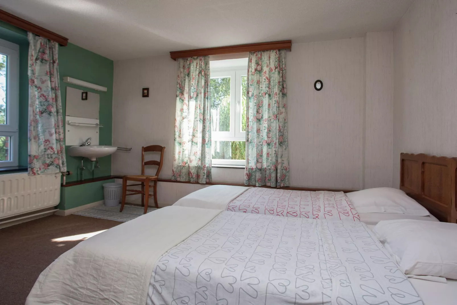 Aux 3 Canards-Bedroom