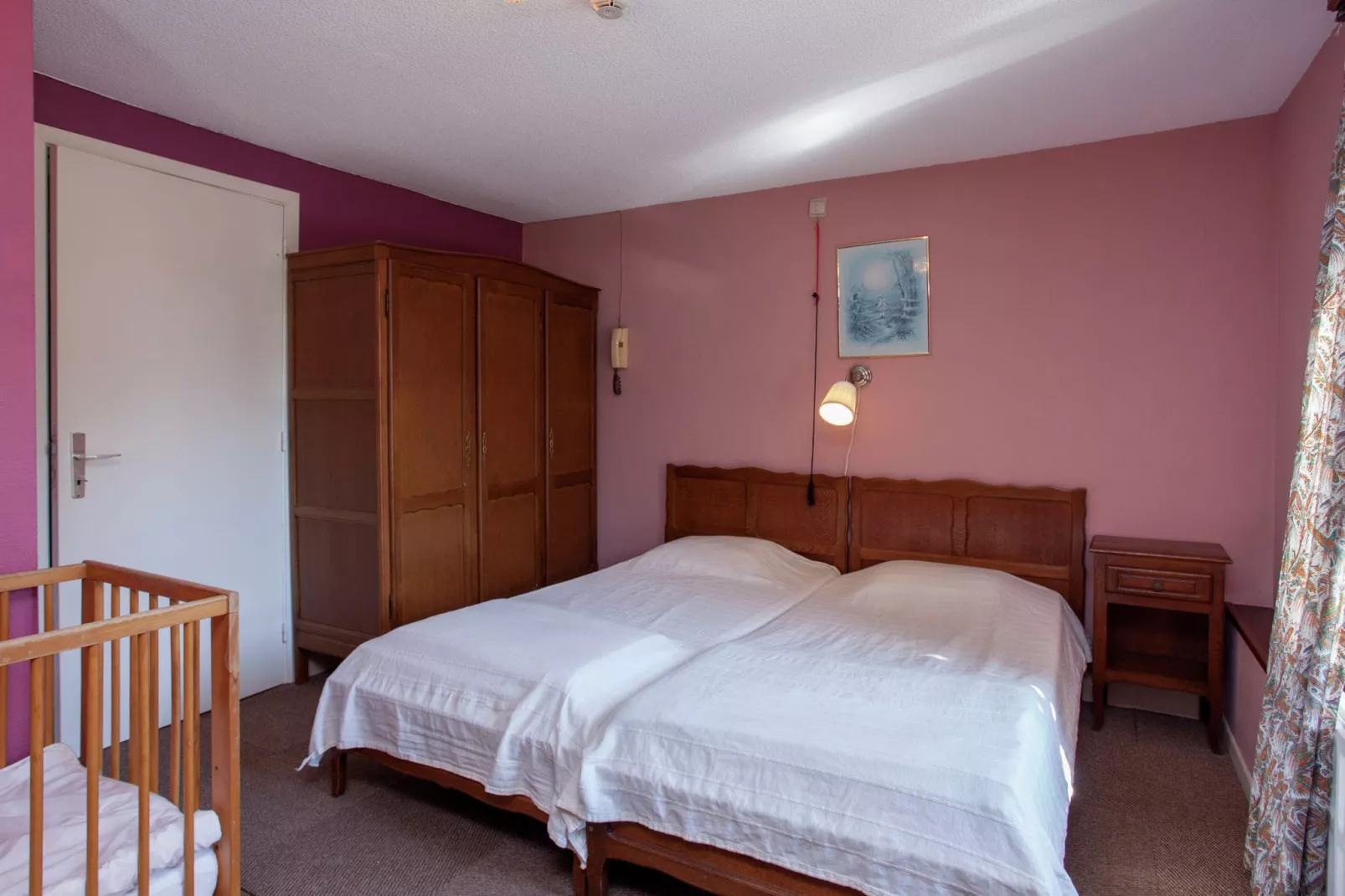 Aux 3 Canards-Bedroom
