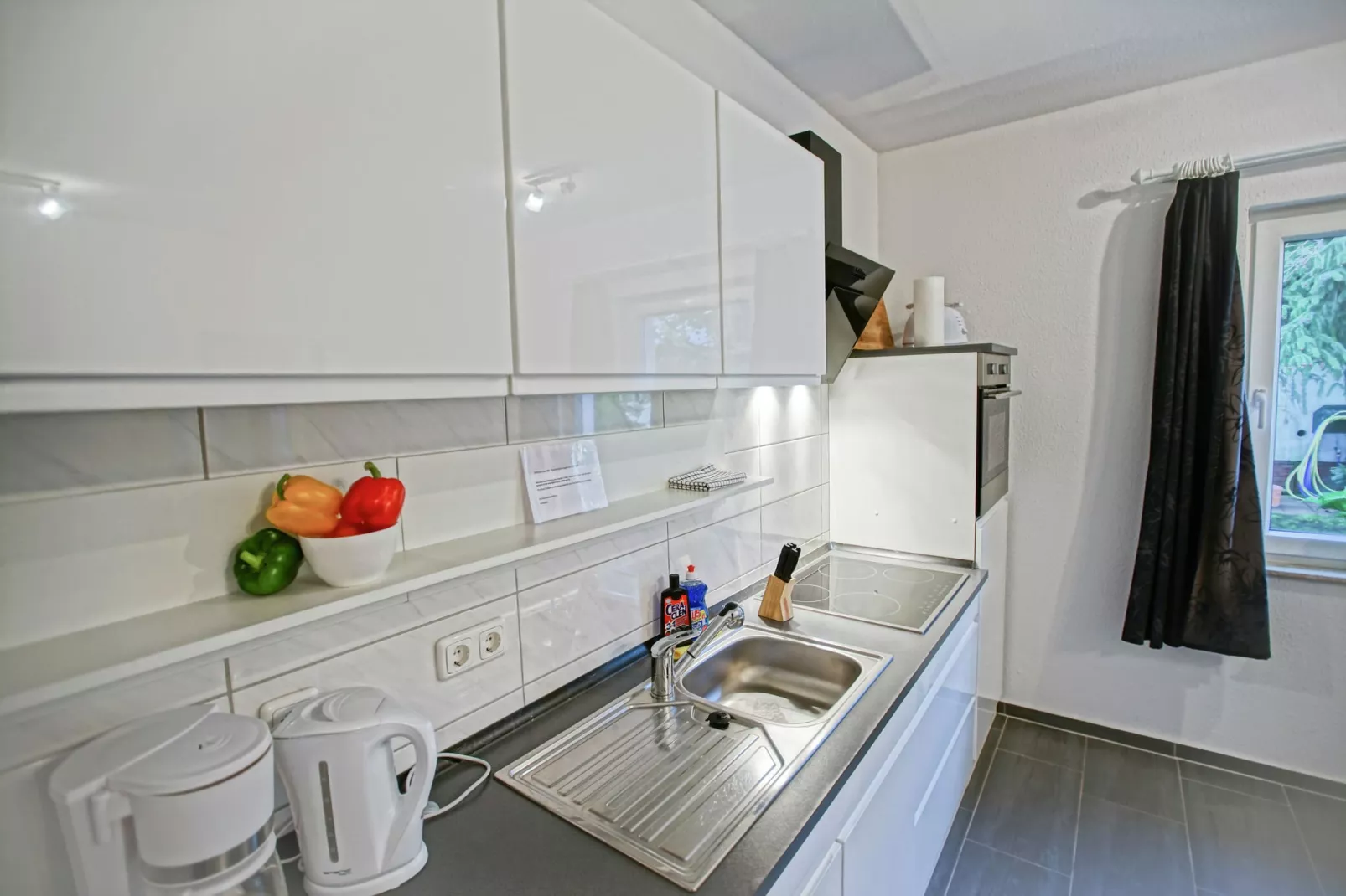 Ferienwohnung mit großer Dachterrasse-Kitchen