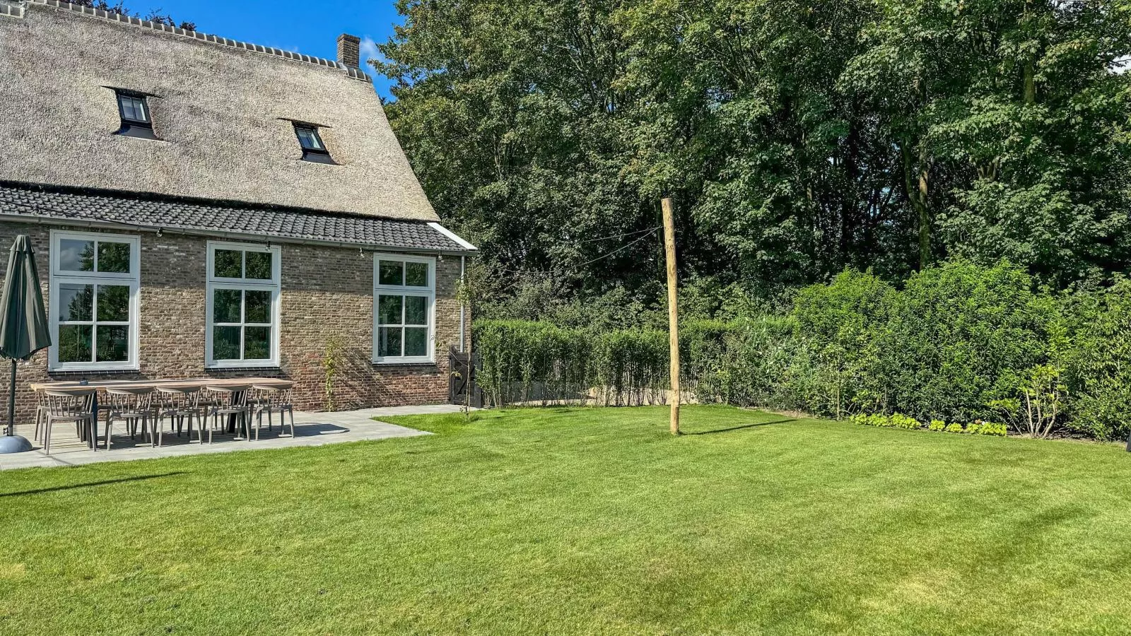 Het Hoevehuys-Exterior summer