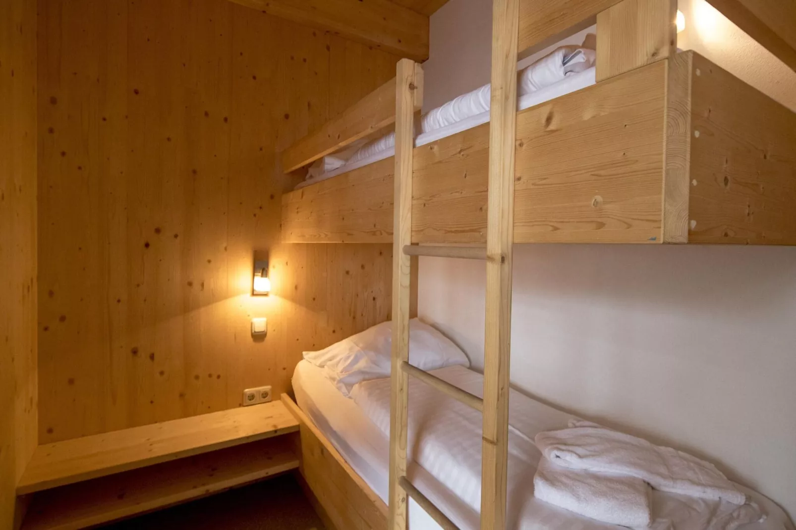Alpenpark Turrach 36-Bedroom