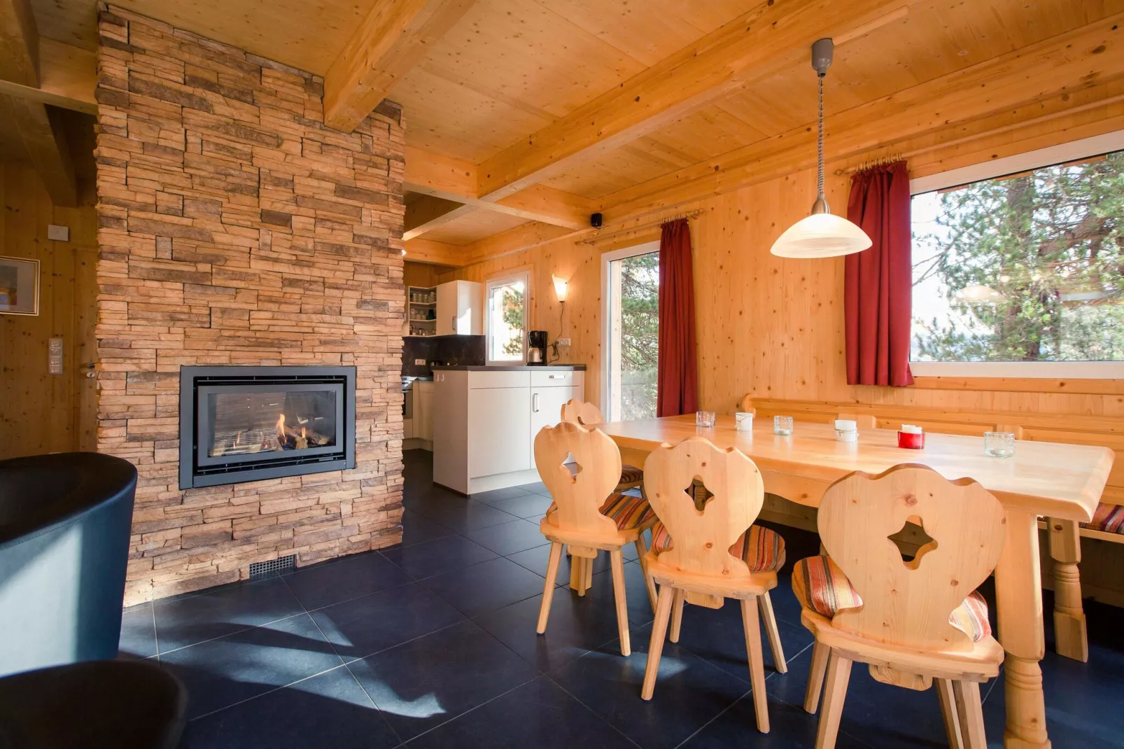 Alpenpark Turrach 39-Dining room