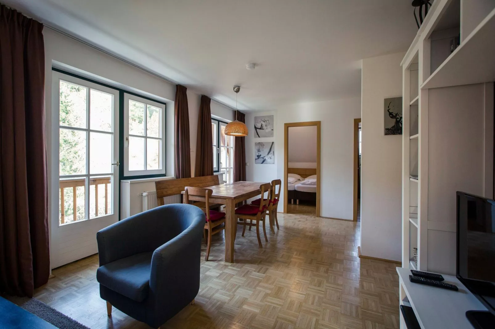 Alpenpark Turrach App 10-Dining room