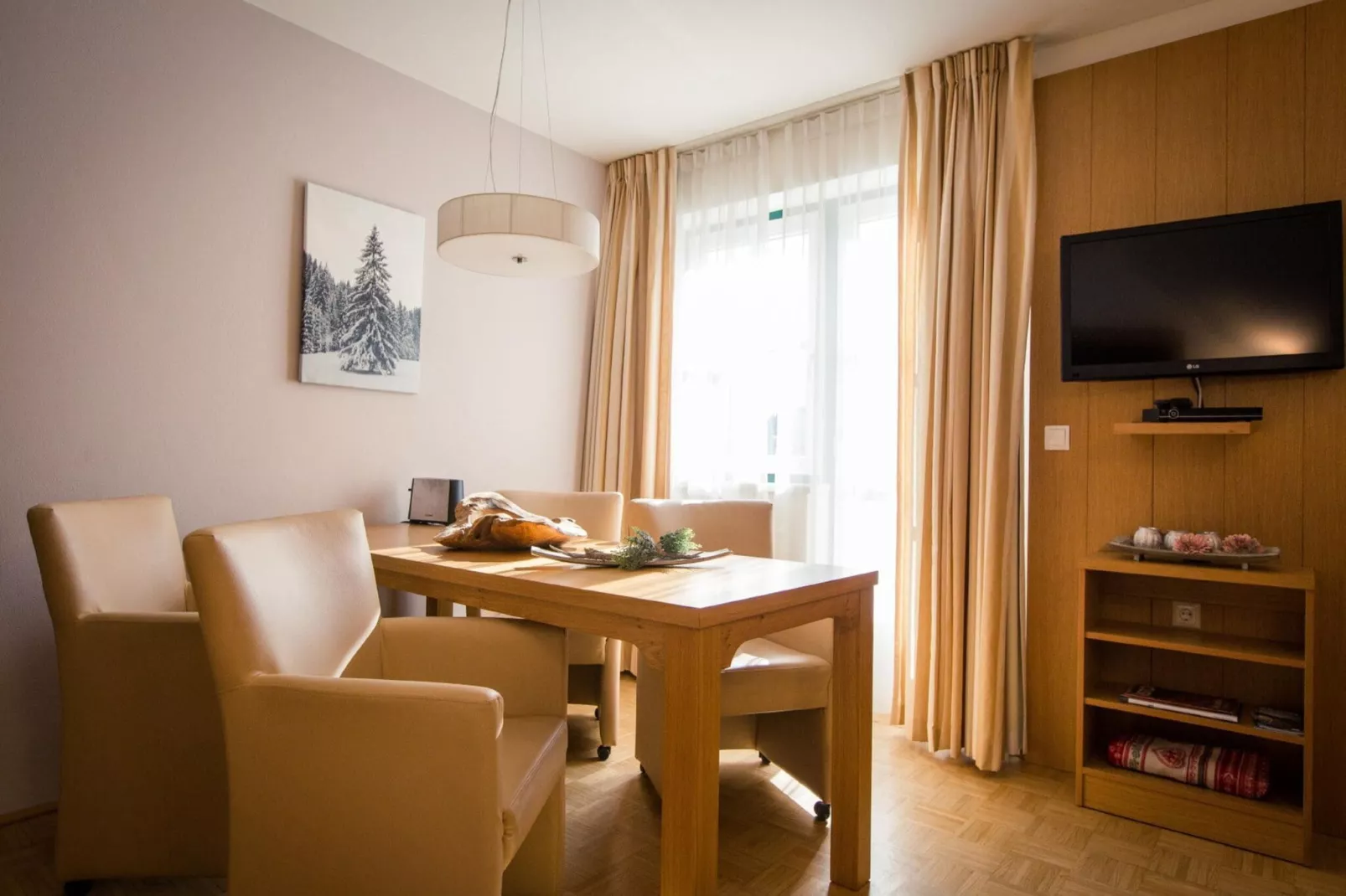 Alpenpark Turrach App 11-Dining room