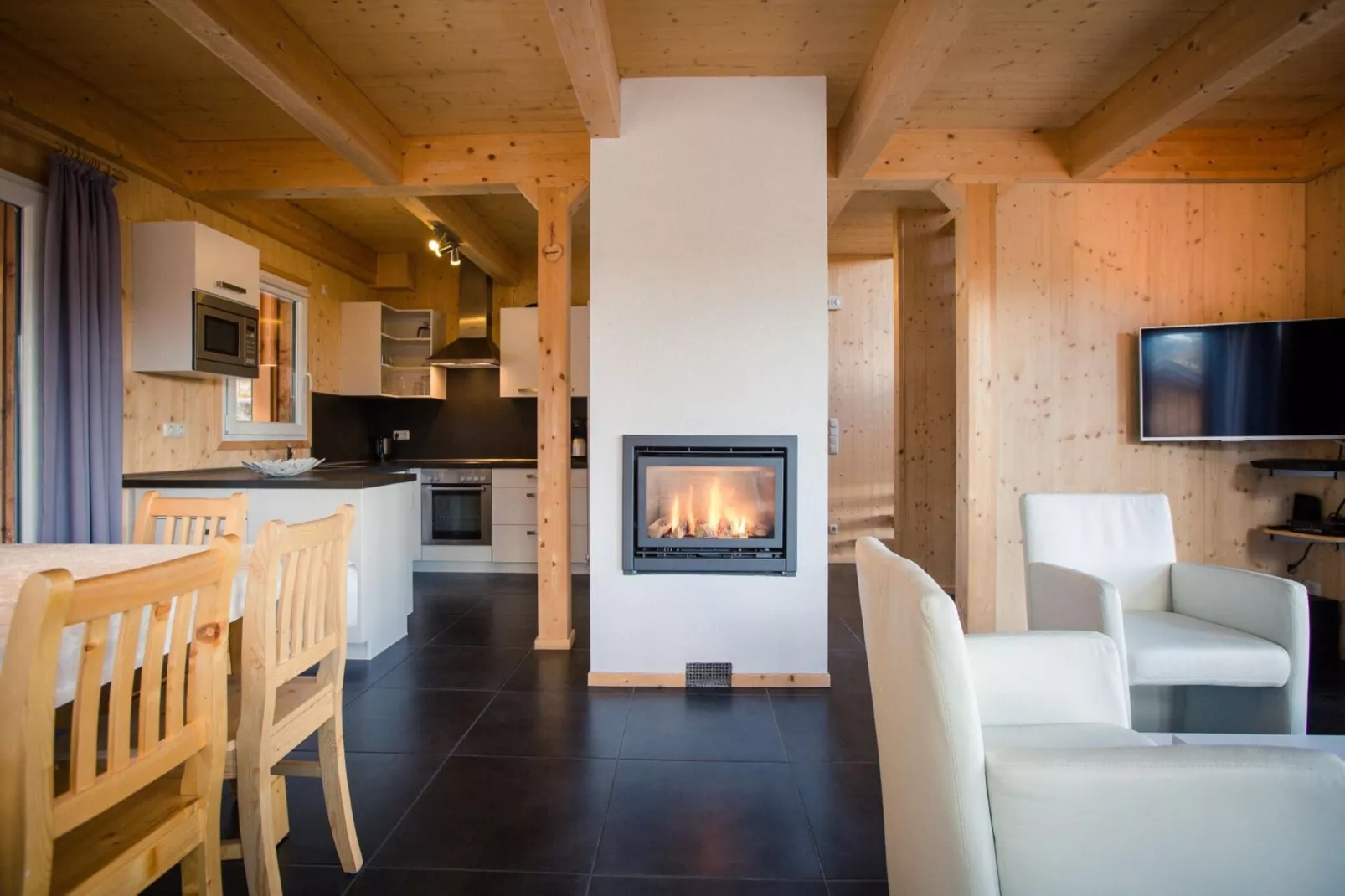 Alpenpark Turrach 9-Living room